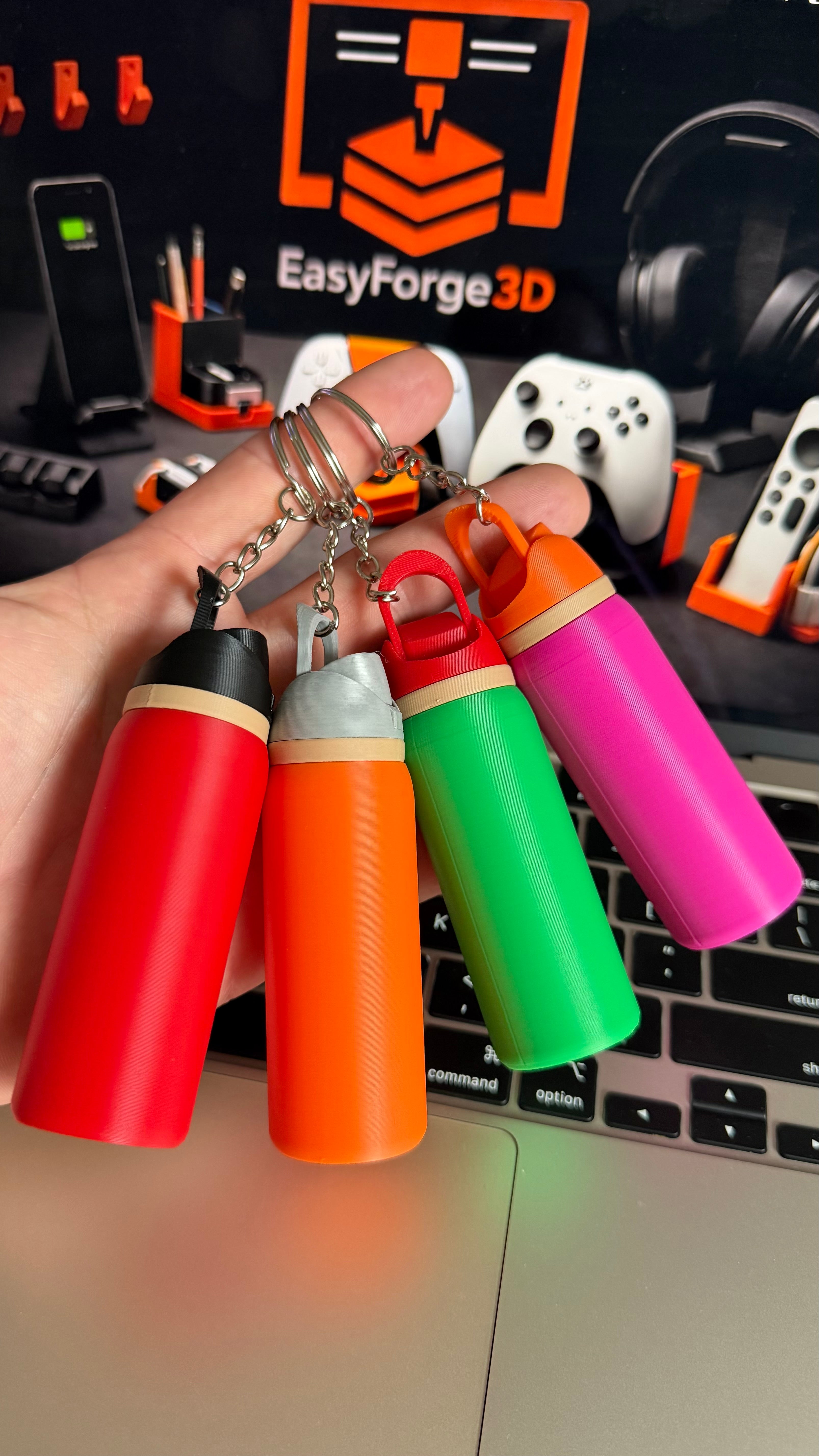Lipstick Holder Keychain – Elegant & Travel Ready
